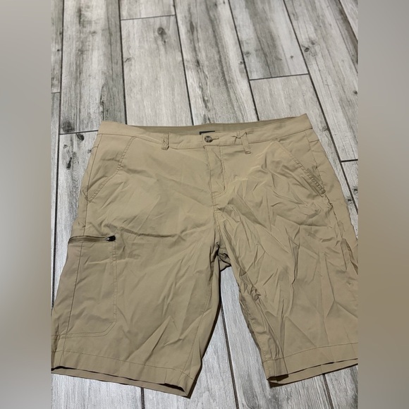 Eddie Bauer Other - Men’s used size 36 khaki flat front Eddie Bauer shorts beige Pre own items are a